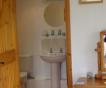 فندق The Wheel House Atlow المظهر الخارجي الصورة